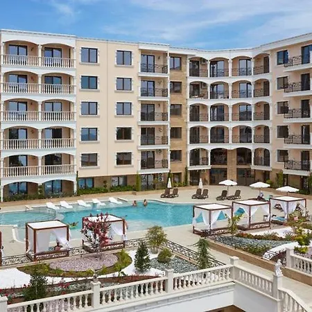 Valencia Gardens Deluxe 아파트 네세부르