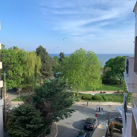 Valencia Gardens Deluxe Apartament Nesebăr