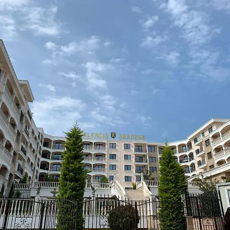 公寓 Valencia Gardens Deluxe *