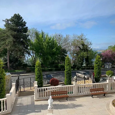 Valencia Gardens Deluxe Nessebar