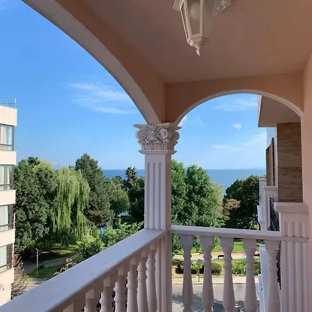 Apartament Valencia Gardens Deluxe Nesebăr