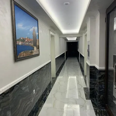 Valencia Gardens Deluxe 네세부르