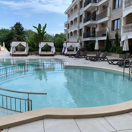 Valencia Gardens Deluxe 아파트 *