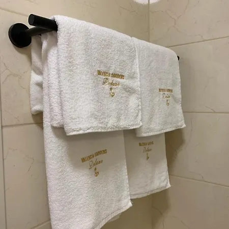 Valencia Gardens Deluxe 네세부르