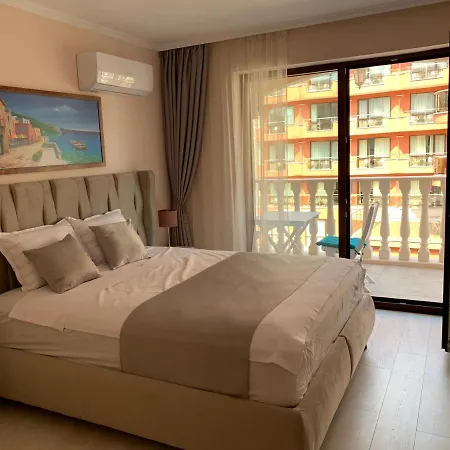 Valencia Gardens Deluxe 아파트 *