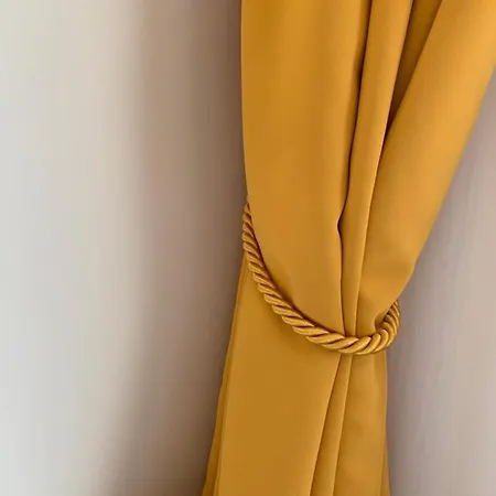 Valencia Gardens Deluxe * 네세부르