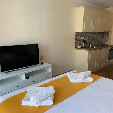 Valencia Gardens Deluxe Apartmán *