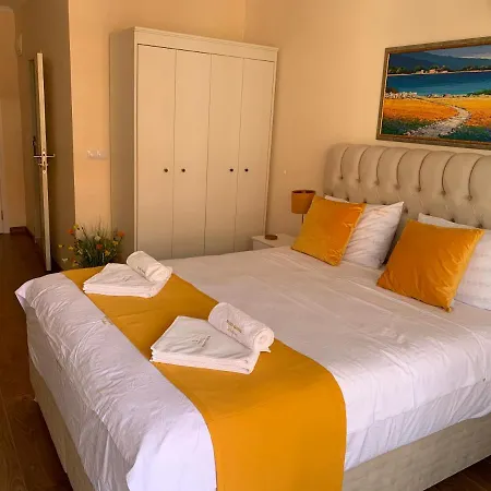 Valencia Gardens Deluxe 아파트 *