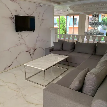 Valencia Gardens Deluxe