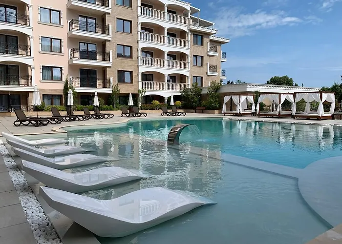 Апартаменты Valencia Gardens Deluxe Несебр